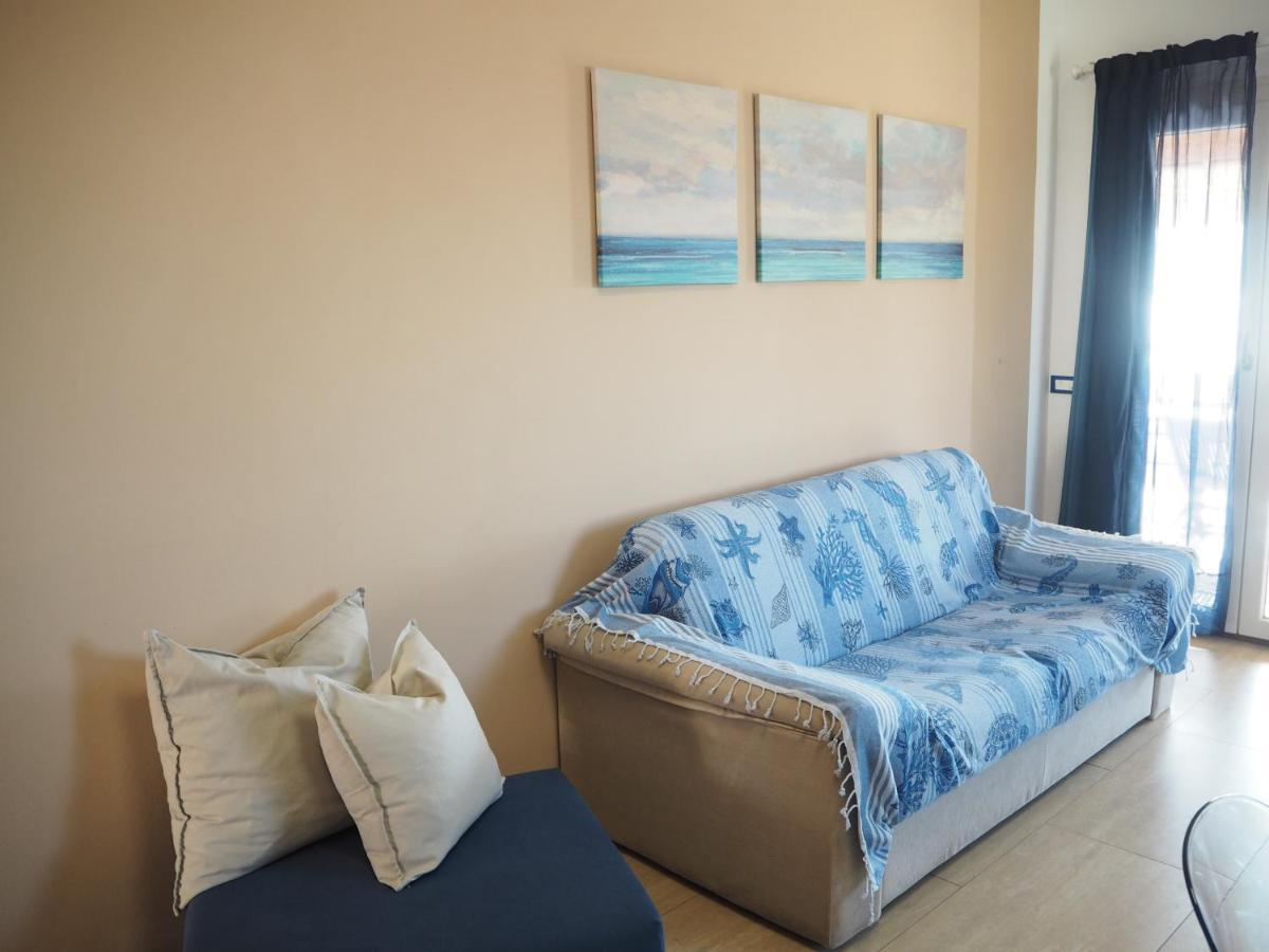 Attico Sulla Spiaggia Viareggio Buitenkant foto
