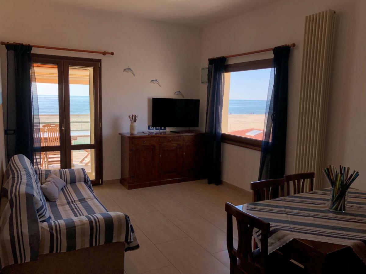 Attico Sulla Spiaggia Viareggio Buitenkant foto